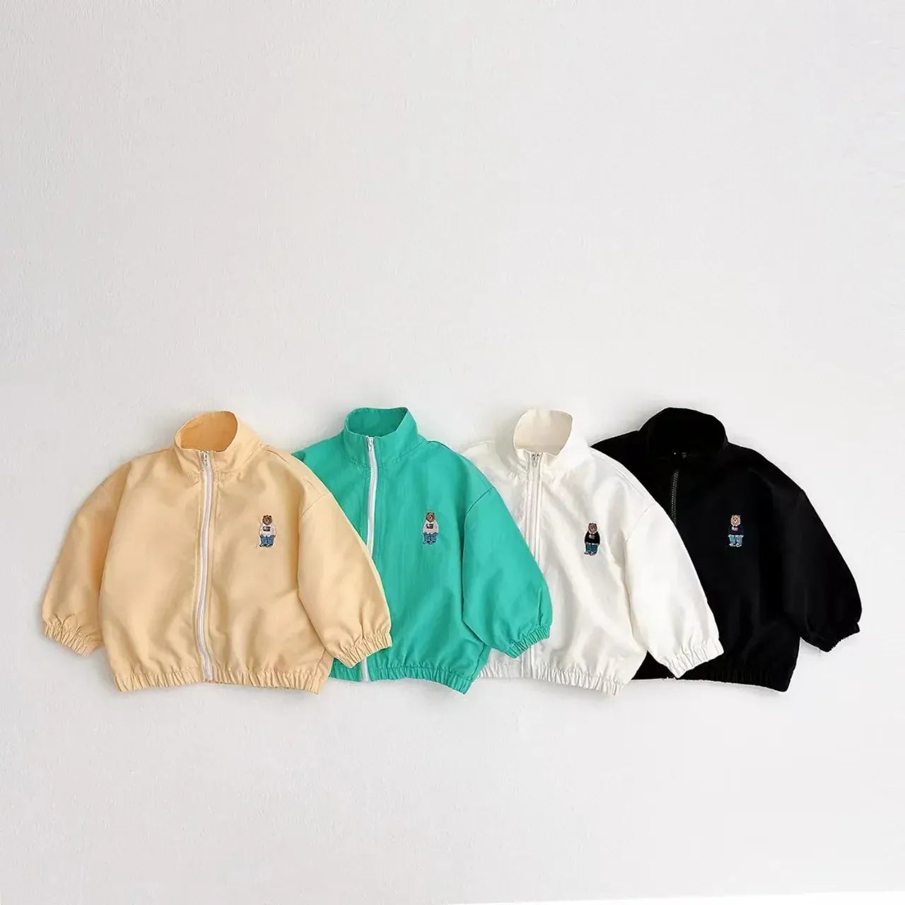 ショートコート・ジャケット・ジャンパー ベビーアウター ウィンドブレーカー ジャンパー ジッパージャケット ベアくまワンポイント 日除け クーラー対策 4カラー