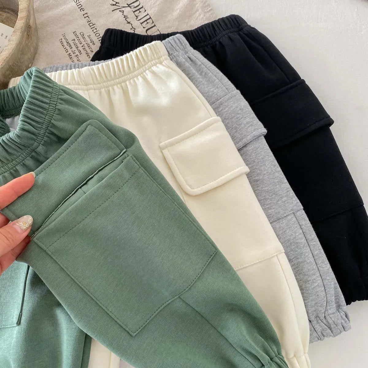 ロングパンツ・スウェットパンツ キッズパンツ スウェットカーゴパンツ 4カラー