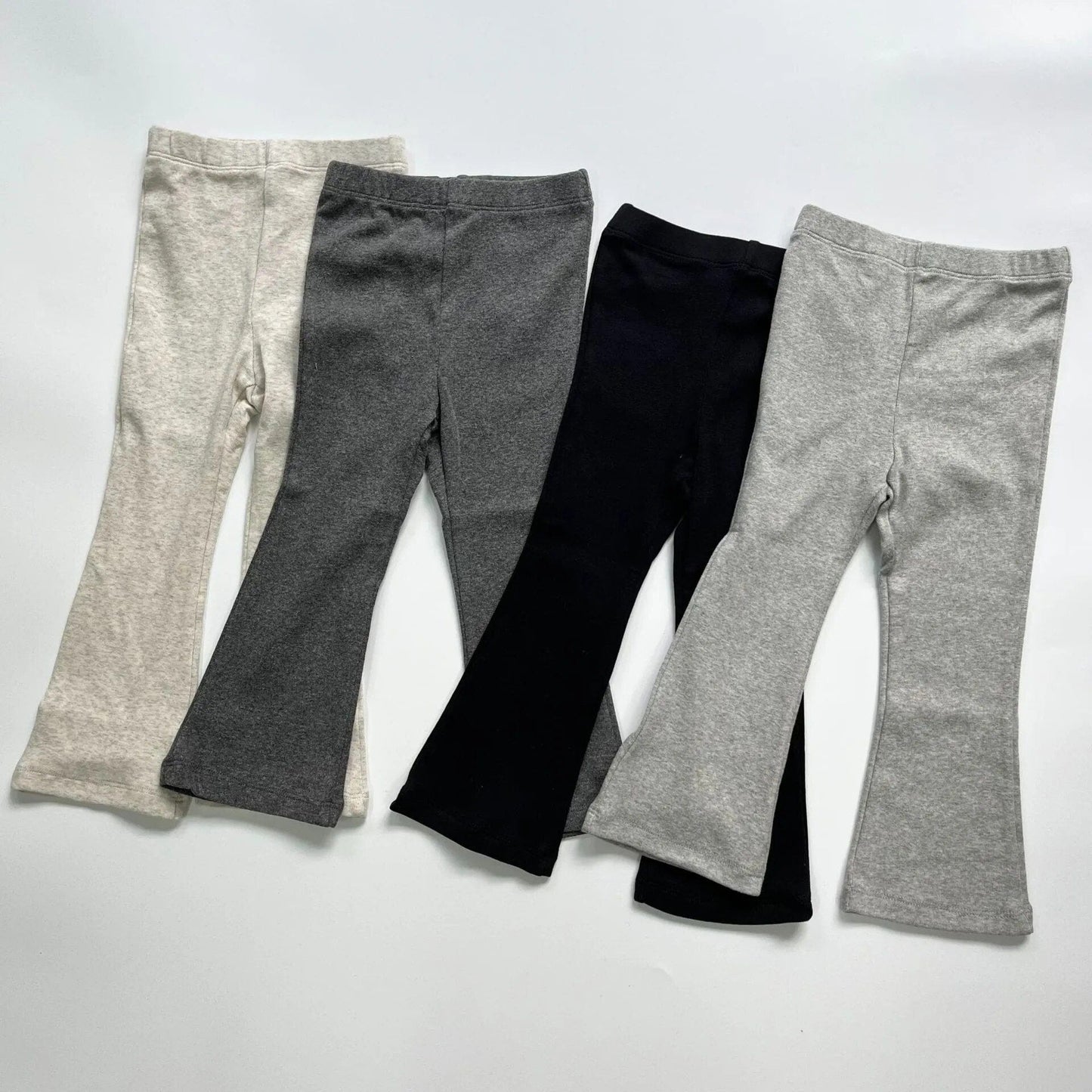 レギンスパンツ キッズ フレアパンツ レギンスパンツ 無地 シンプル ベーシック グレー ダークグレー ブラック ベージュ 4カラー ガールズ 女の子 子供服