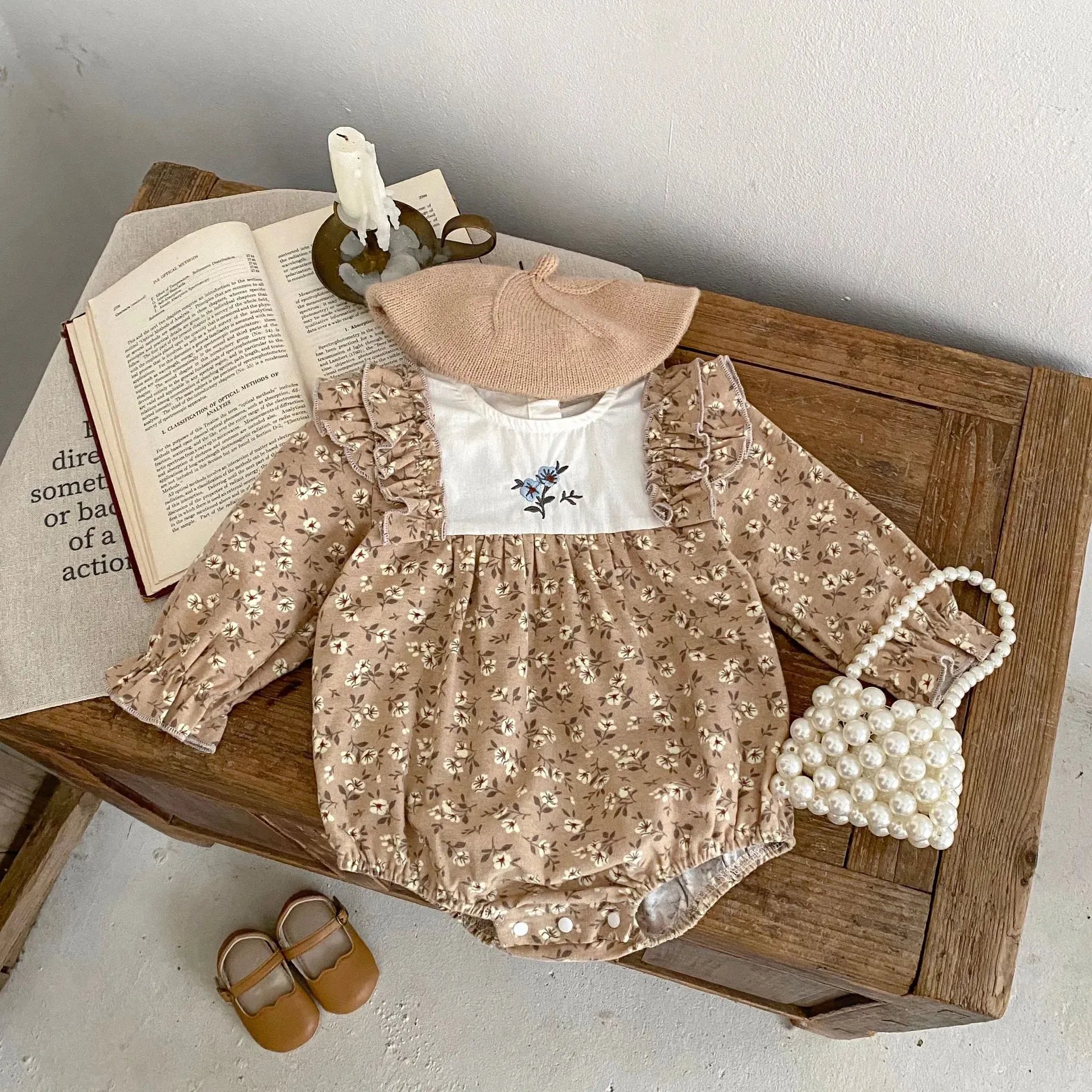 長袖ロンパース ベビー 長袖ロンパース フラワー刺繍 プリント ショルダーフリル カーキ ガールズ 女の子 子供服 7790