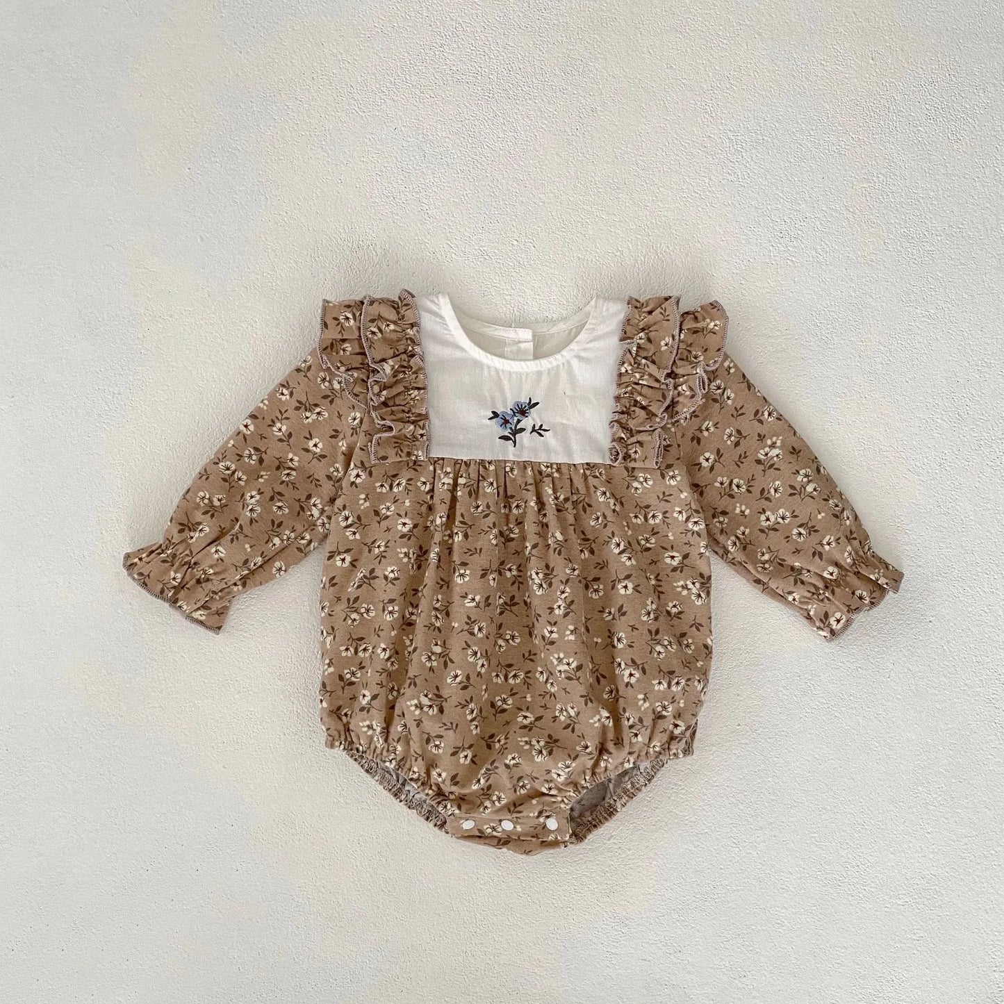 長袖ロンパース ベビー 長袖ロンパース フラワー刺繍 プリント ショルダーフリル カーキ ガールズ 女の子 子供服 7790