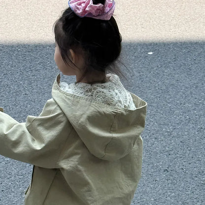 ショートコート・ジャケット・ジャンパー レースフリル付きフードジャケット ゆったりAラインアウター【mh0011057】