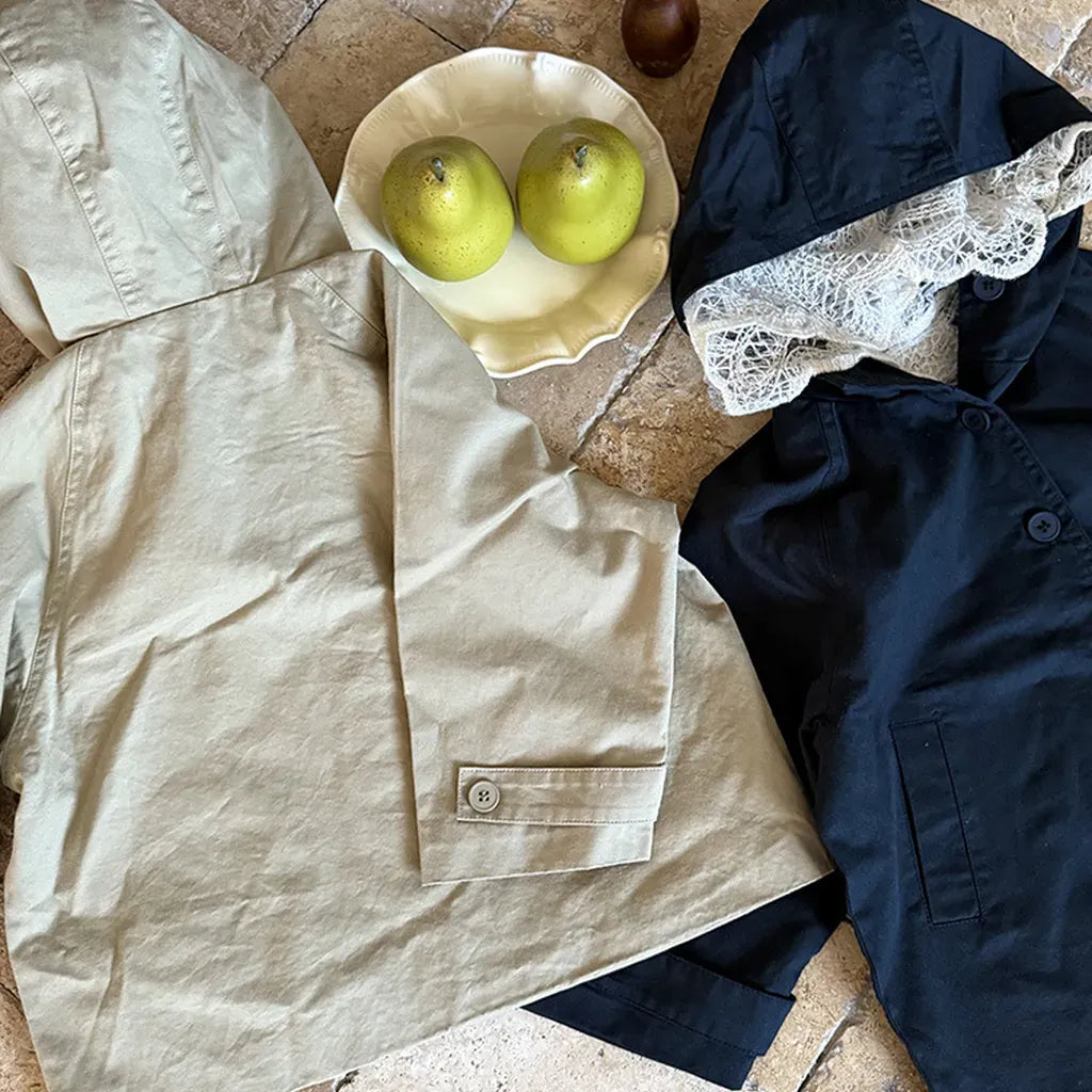 ショートコート・ジャケット・ジャンパー レースフリル付きフードジャケット ゆったりAラインアウター【mh0011057】