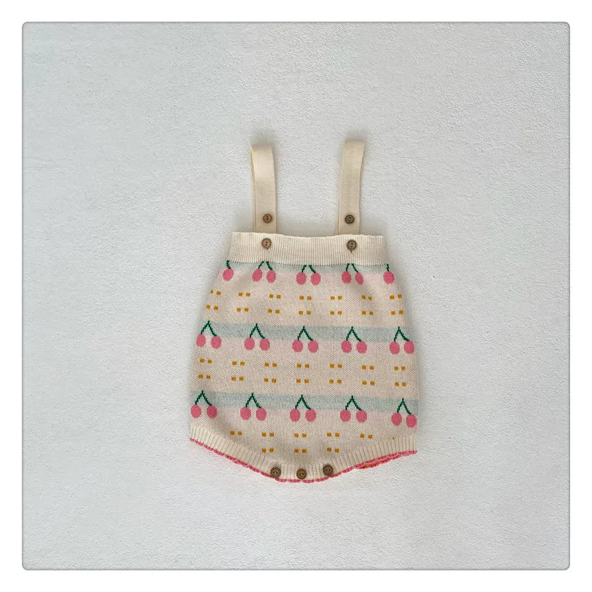 ロンパースセットアップ a piece of romper / 6M (66cm) ベビーセットアップ 2点セット ニットカーディガンジャケット ノースリーブロンパース サスペンダーロンパース チェリーさくらんぼ柄
