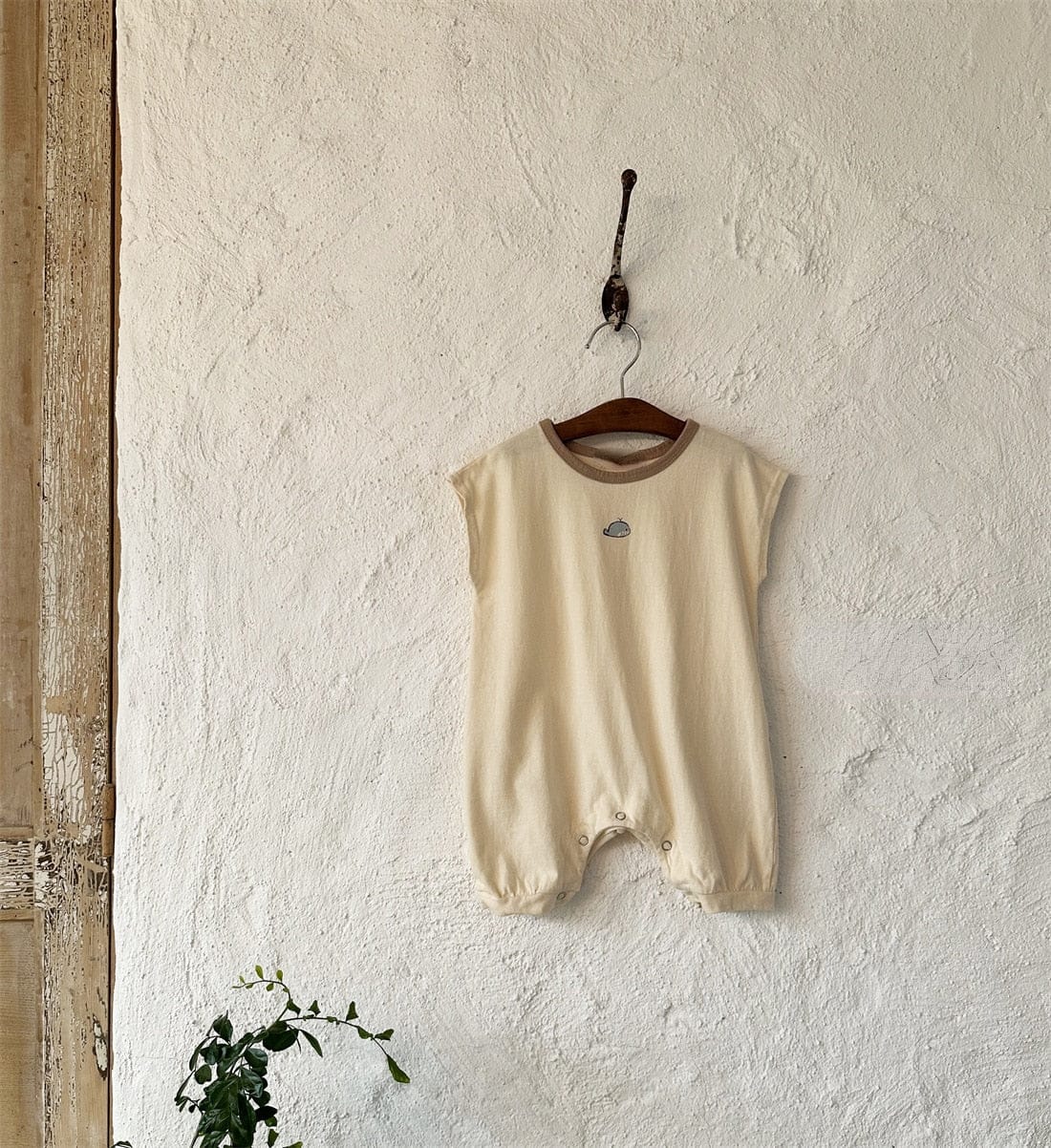 半袖ロンパース Apricot / 66cm ベビー くじら ホエール 半袖 ルーズ ジャンプスーツ ロンパース アプリコット カーキ ボーイズ 5834B