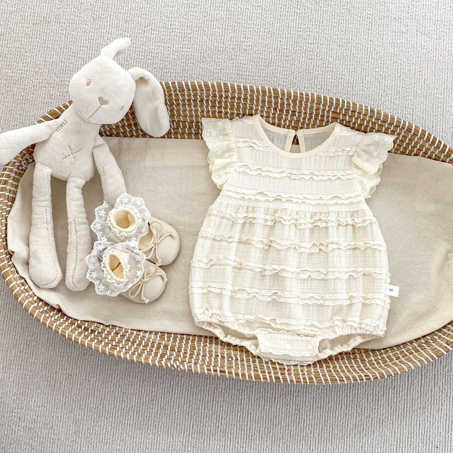 半袖ロンパース Apricot / 66cm レース刺繍フリルスリーブロンパース【mh0009710】