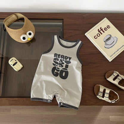ノースリーブジャンプスーツ Apricot / 6M  66CM ベビージャンプスーツ タンクジャプスーツ ボディスーツ レターロゴプリント 2カラー【mh0006216】