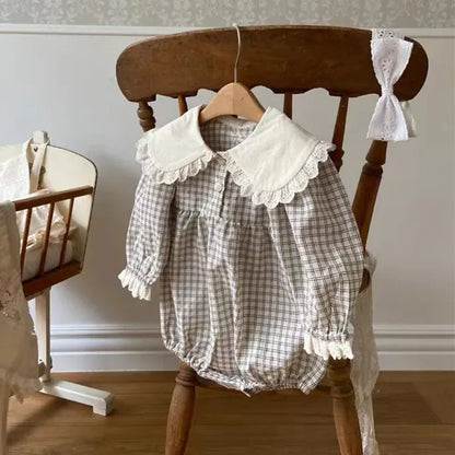 長袖ロンパース Apricot / 6M  66CM ベビーロンパース ビッグフリル襟チェック柄長袖ボディスーツ 2カラー【mh0006718】