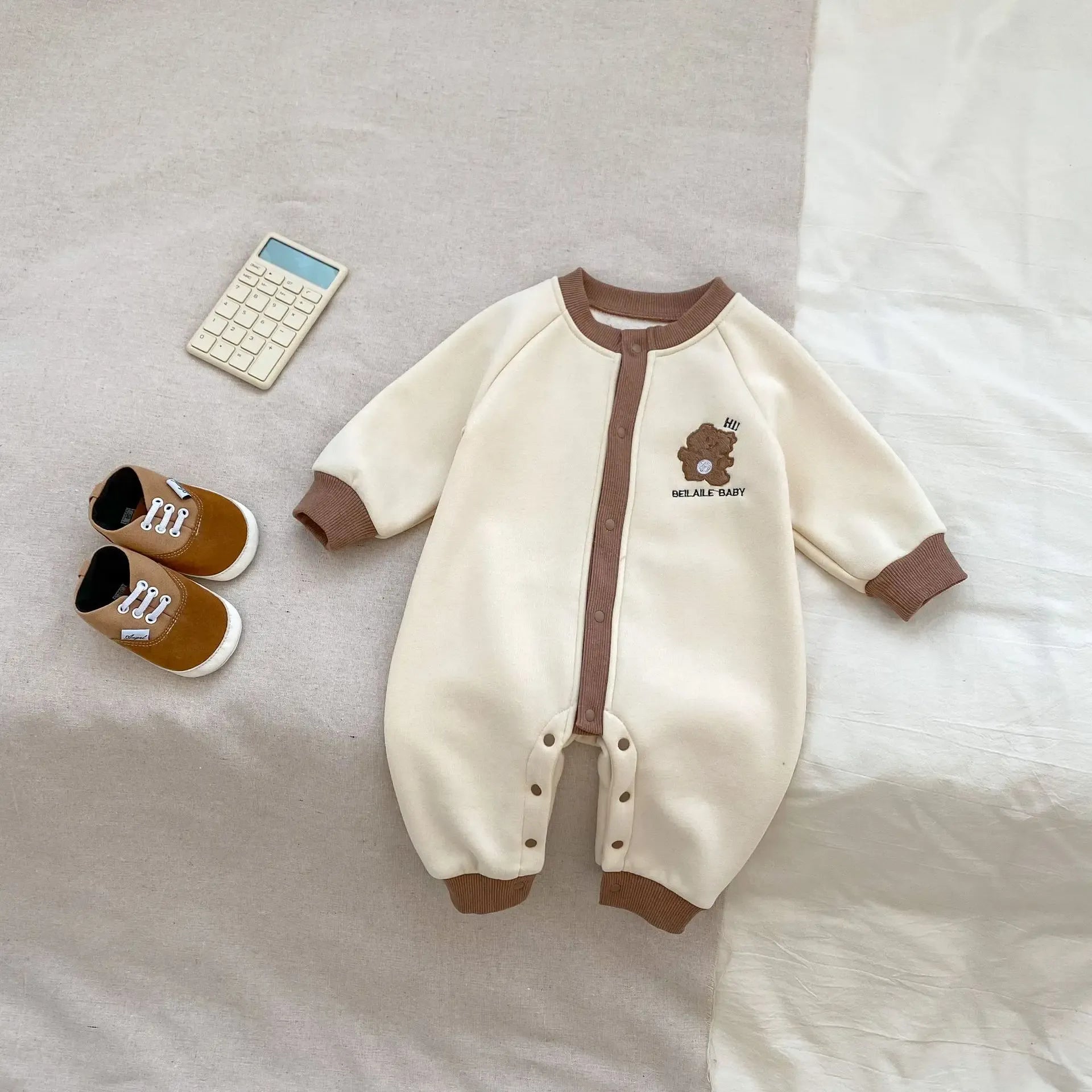長袖ロンパース Apricot / 6M  66CM ベビーロンパース ベアくま刺繍長袖ジャンプスーツ【mh0008498】