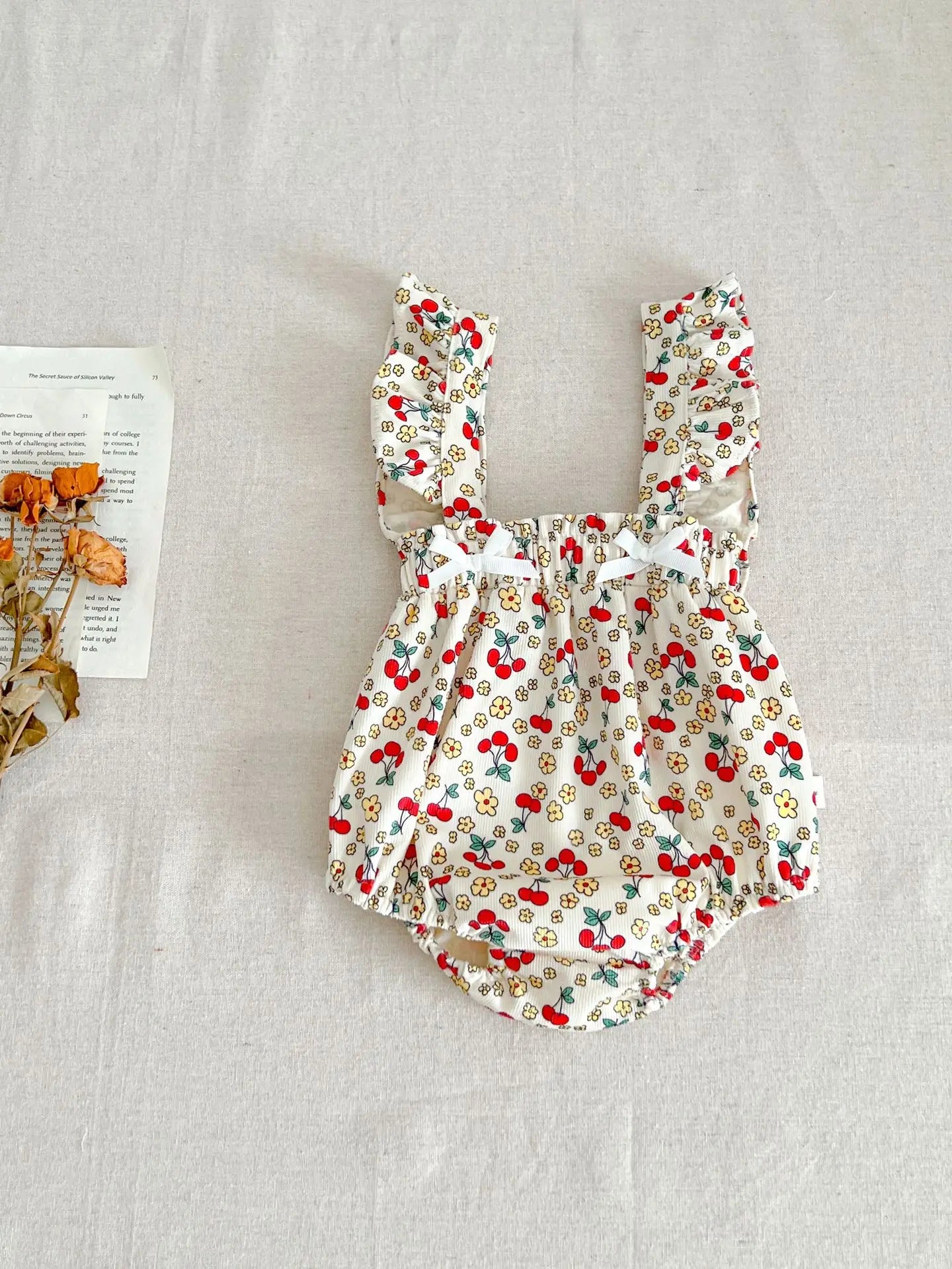 ノースリーブロンパース apricot pant / 66cm 0-6m / 取り寄せ（7〜21日） ベビーロンパース フリルサスペンダーブルマ ノースリーブボディスーツ フラワー花柄プリント 長袖Tシャツ