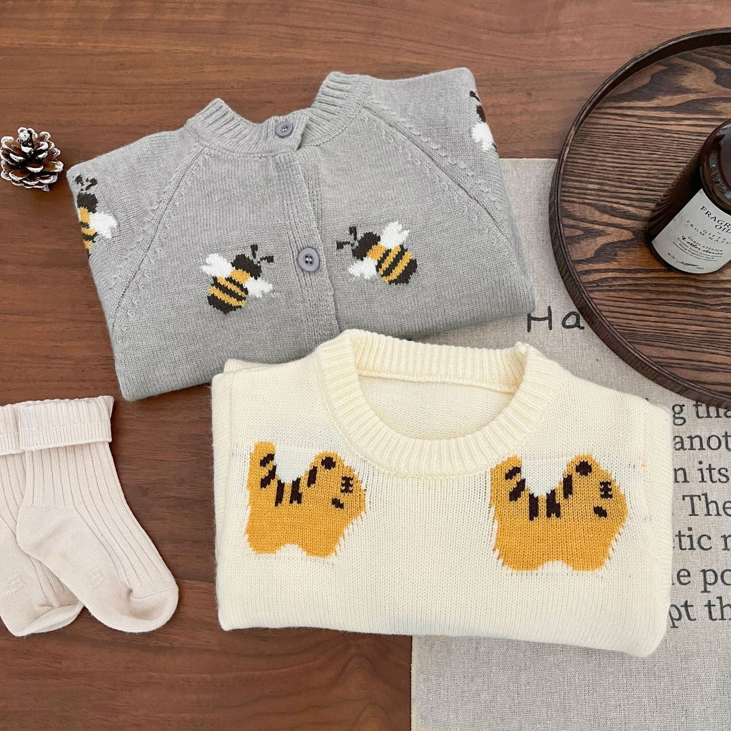 長袖ロンパース ベビージャンプスーツ ハチBee刺繍ニット長袖ロンパース【mh0009197】