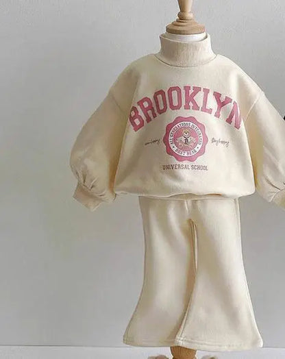 長袖セットアップ beige / 12M  80cm キッズセットアップ 2点セット スウェットシャツ+フレアパンツ レターロゴプリント 3カラー