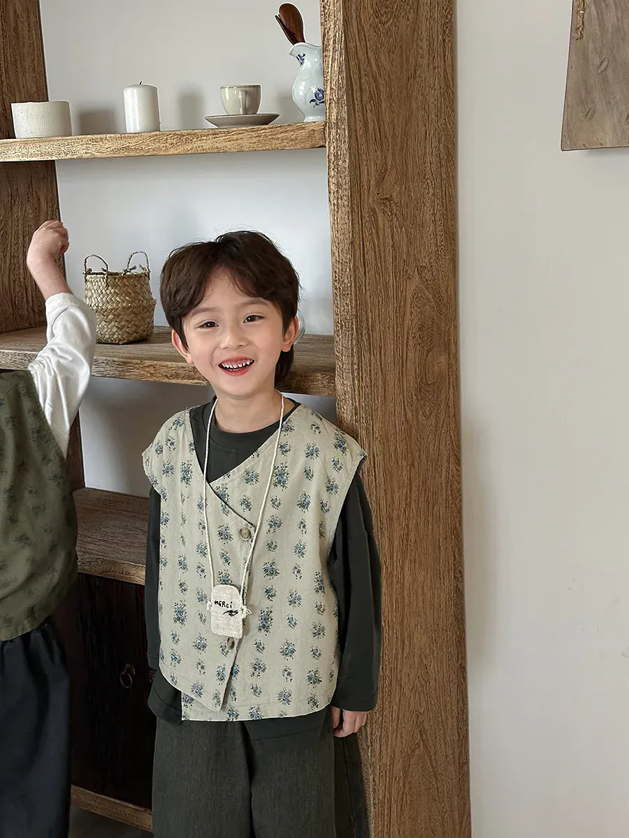 ベスト Beige / 18M  (80cm) キッズベスト フラワープリントアシメボタンベスト【mh0008891】