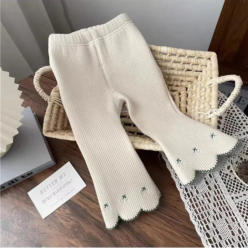 レギンスパンツ Beige / 3T 100cm キッズパンツ チェリーさくらんぼ刺繍裏フリースフレアレギンスパンツ【mh0007708】