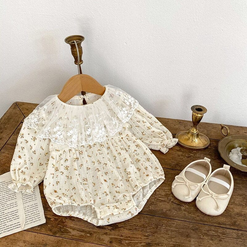 長袖ロンパース beige / 66cm ベビー服 長袖 ロンパース レース襟 小花柄 フラワー ベージュ 女の子
