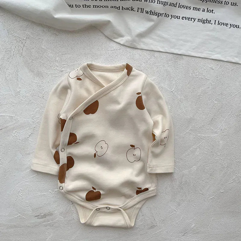 長袖ロンパース beige / 66cm ベビーロンパース ベビー肌着 長袖ボディスーツ りんご リーフ葉プリント柄 コーヒー ベージュ 2カラー