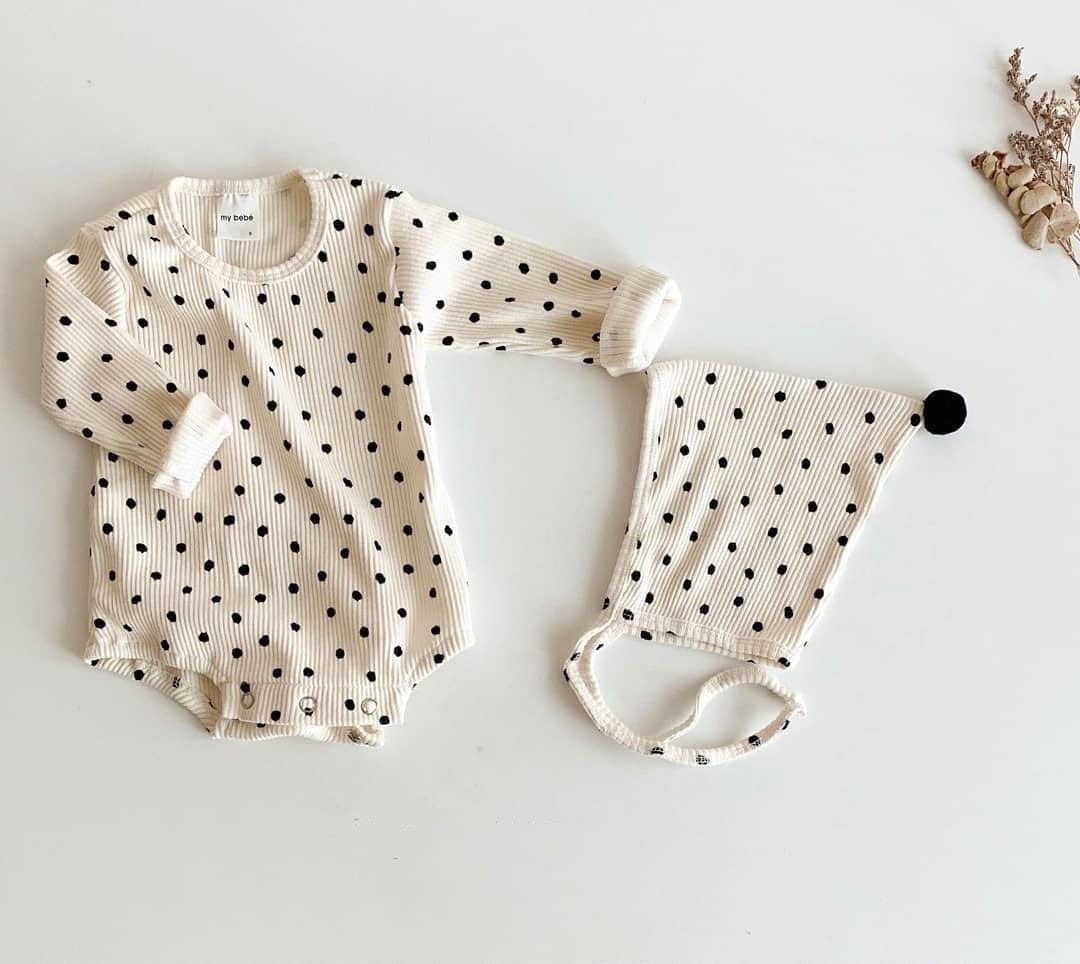 長袖ロンパース Beige / 66cm / 取り寄せ（7〜35日） ベビー 水玉 ドット 長袖 ロンパース とんがり 帽子 セット 3カラー ユニセックス