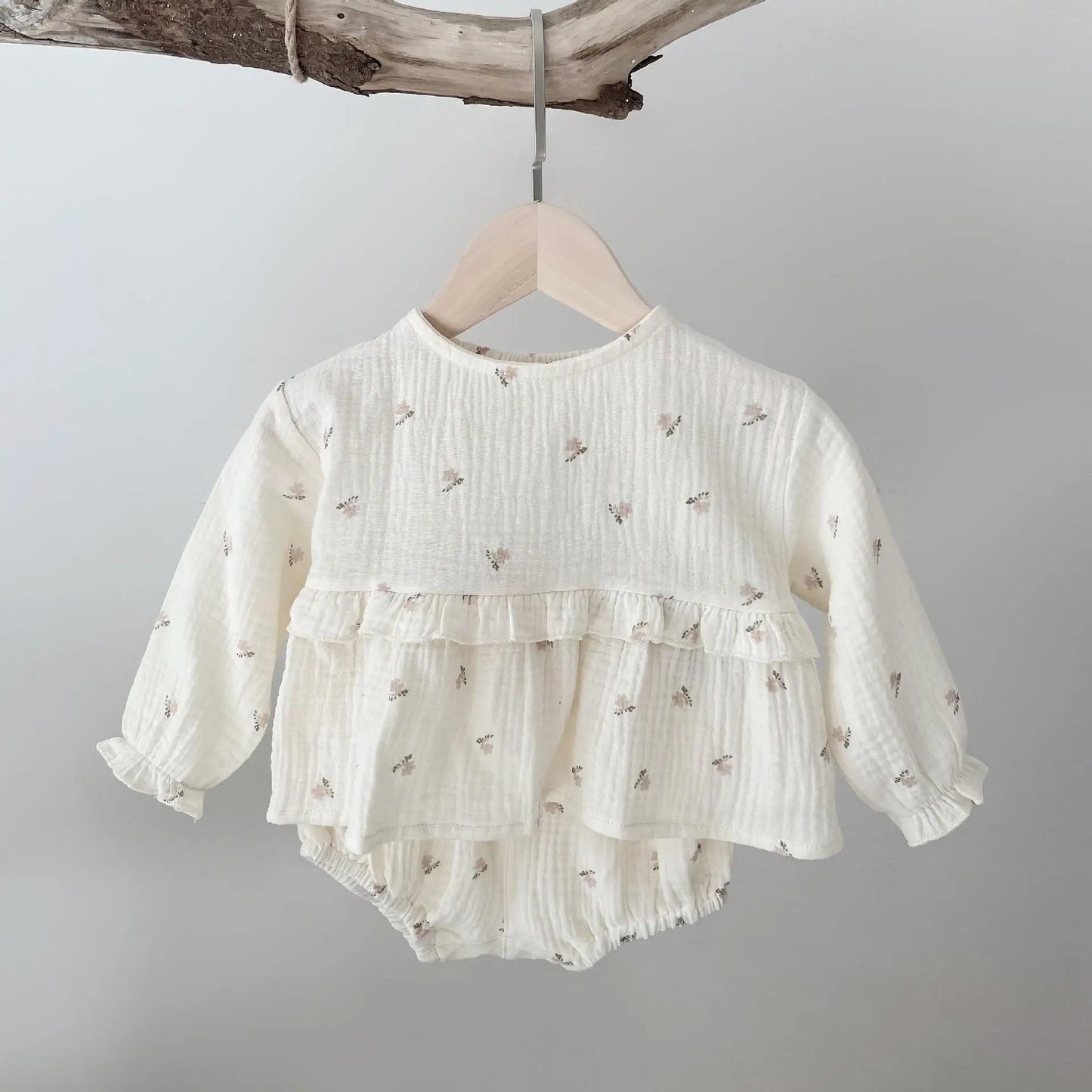 長袖セットアップ beige / 6M  66cm ベビーセットアップ 2点セット 長袖ペプラムチュニックブラウス+ブルマパンツ フラワー小花柄プリント