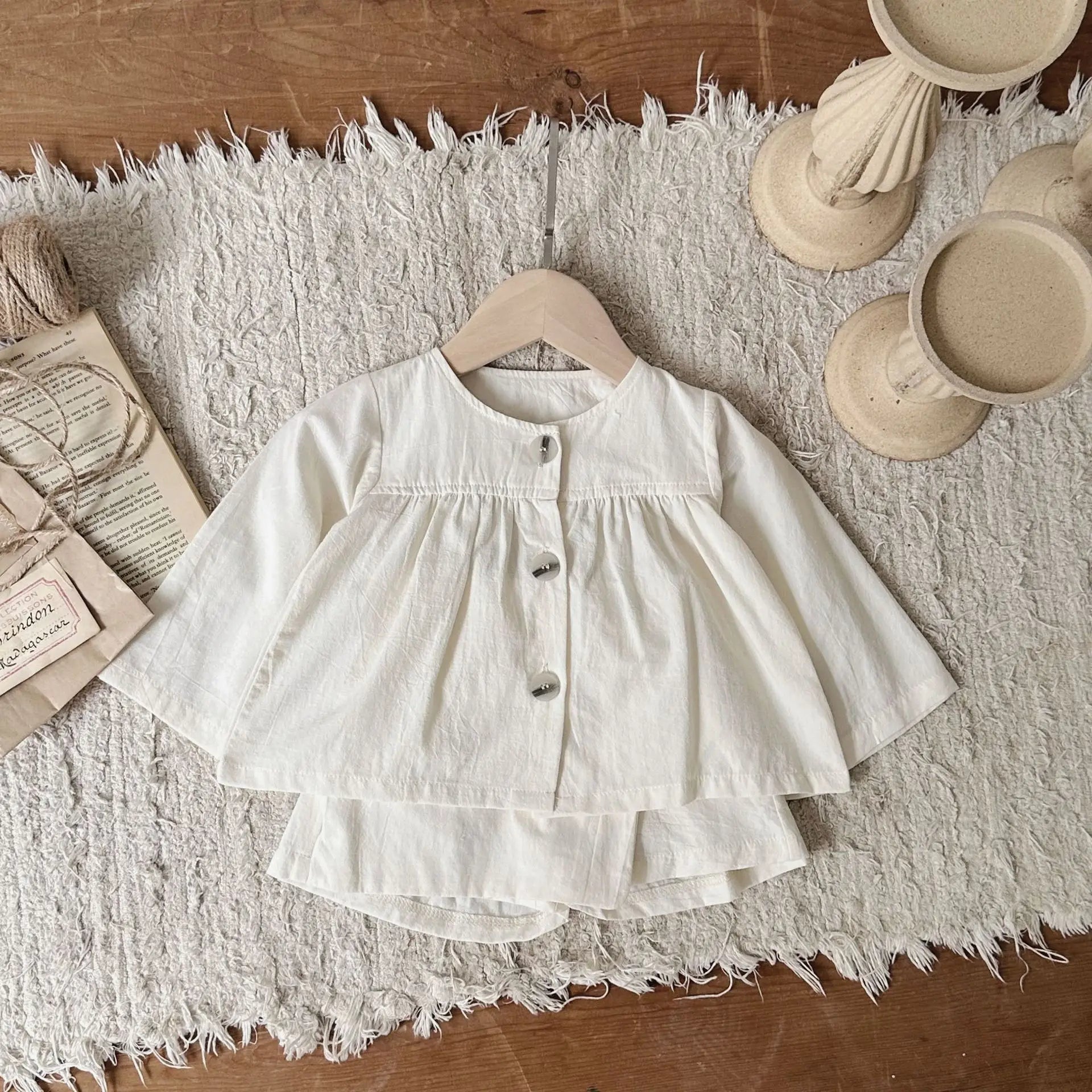 長袖セットアップ Beige / 6M  66CM ベビーセットアップ 2点セット 長袖チュニックブラウス+ラップショートパンツ 2カラー【mh0006695】