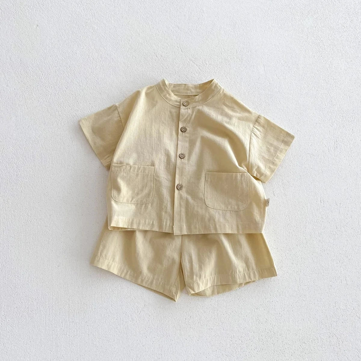 半袖セットアップ beige / 80cm / 取り寄せ（3〜14日） ☺︎ キッズセットアップ 2点セット ノーカラー半袖シャツ ショートパンツ シンプルベーシック 3カラー