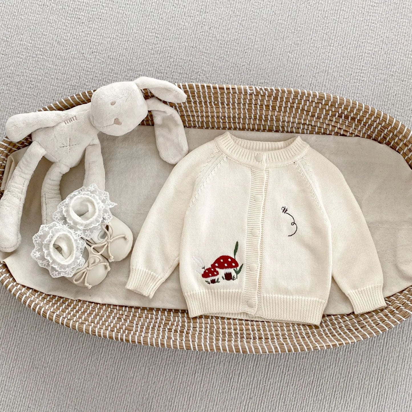 カーディガン・パーカー Beige / 80cm キッズカーディガン ニットジャケット きのこマッシュルーム刺繍 ベージュ【mh0006463】