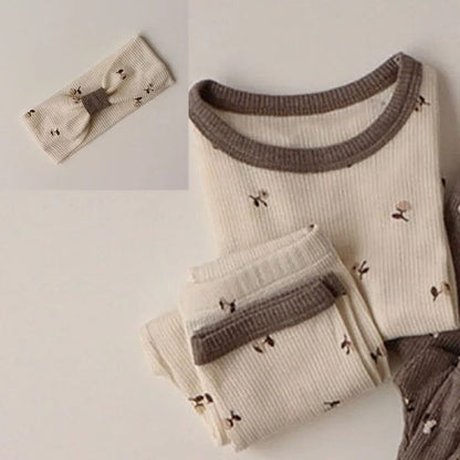 ロンパースセットアップ Beige Set / 6M 66cm ベビー フラワー セットアップ ロンパース トップス パンツ 帽子 ヘアバンド【mh0000403】