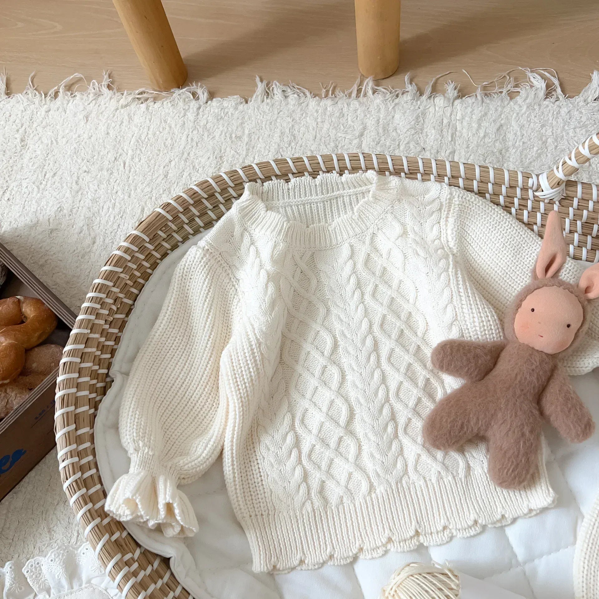 長袖セットアップ beige sweater / 73cm 6-9M ベビーキッズトップス/パンツ アラン編みケーブルニットセーター/裾フリルニットロングパンツ 2カラー【mh0007151】