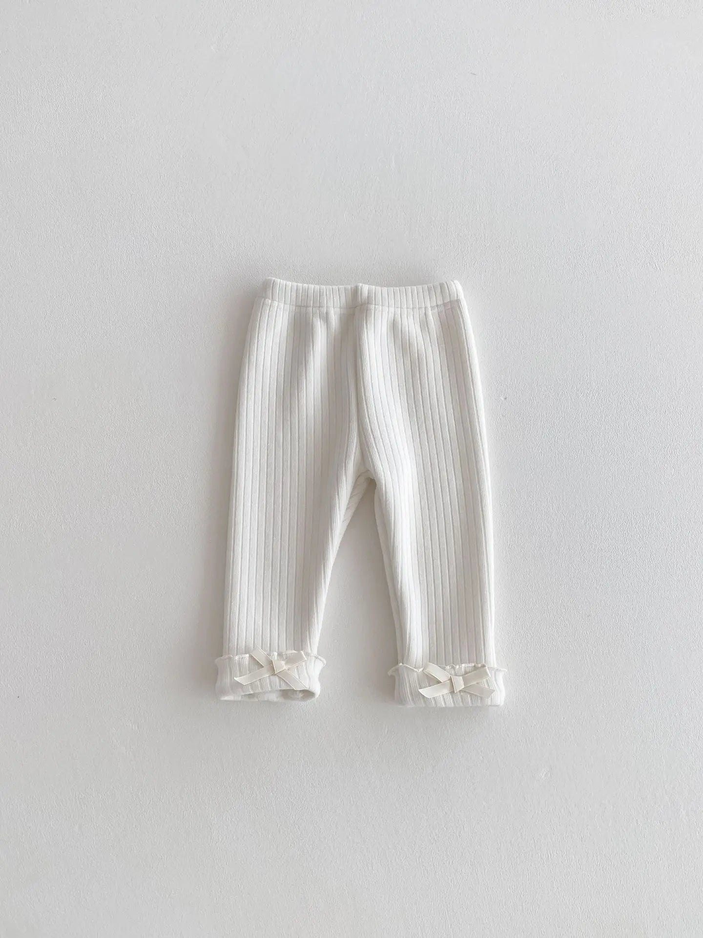レギンスパンツ Beige White / 6M  66CM ベビーパンツ 裾フリルリボンリブレギンスパンツ【mh0007860】
