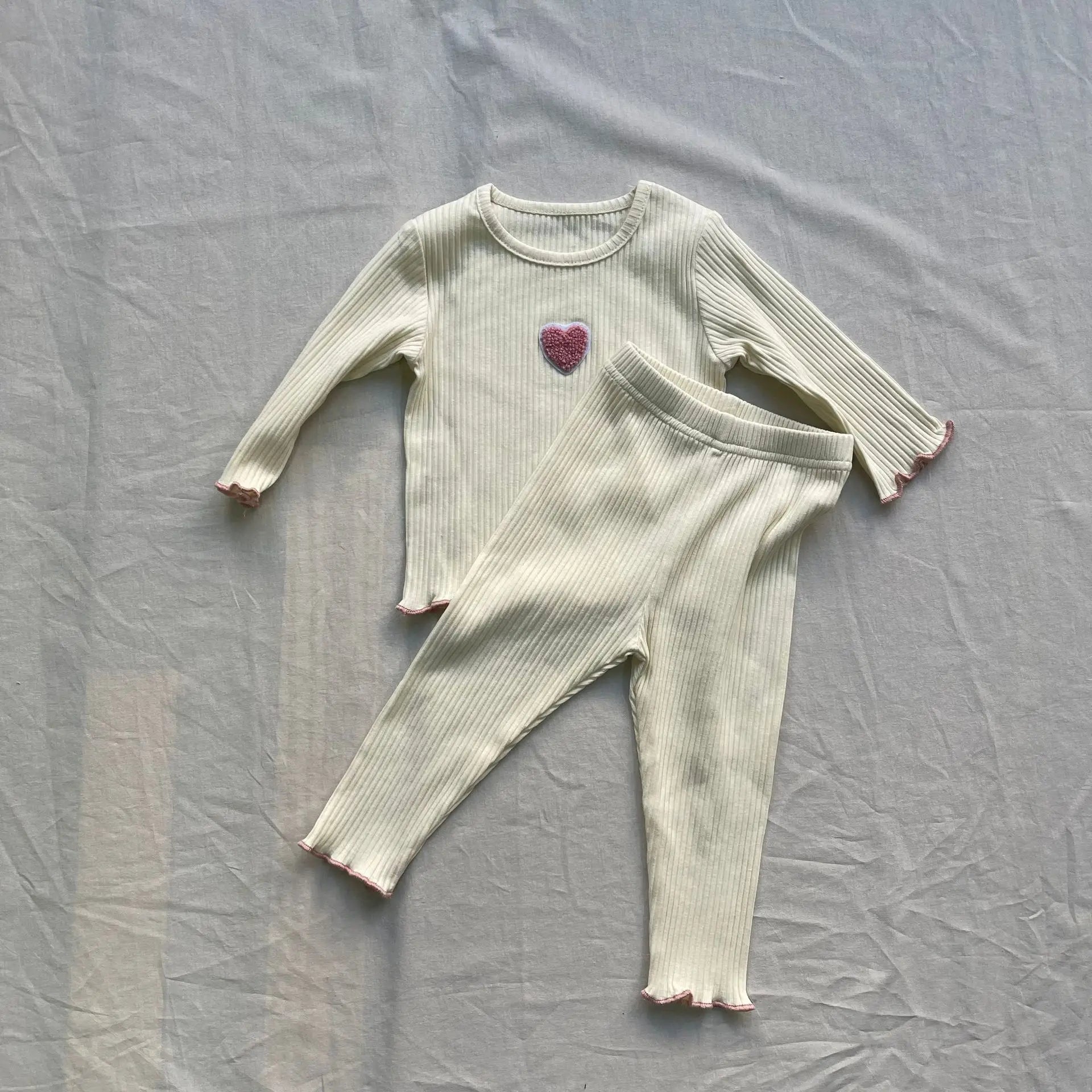 長袖パジャマ Beige White / 9M  73CM ベビーパジャマセット ハート長袖リブTシャツ+ロングパンツ【mh0008840】