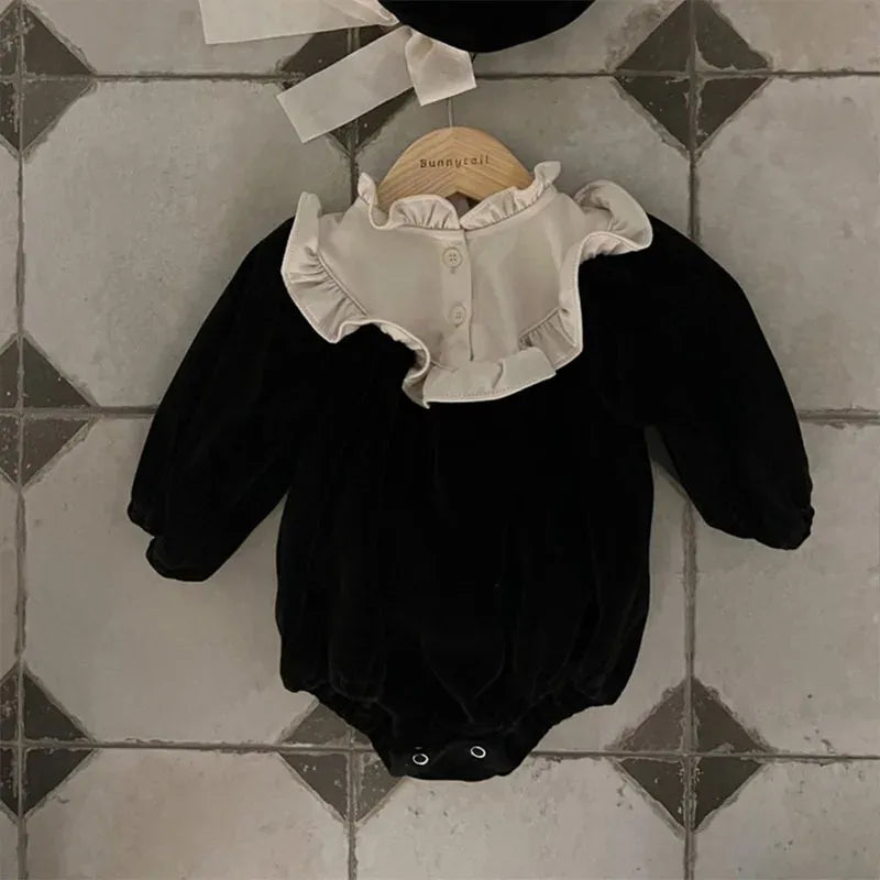 長袖ロンパース black / 66cm ベビー長袖ロンパース 帽子セット フリルスタンドカラー リボン付きベレー帽 レッド ブラック 2カラー ガールズ 女の子 子供服