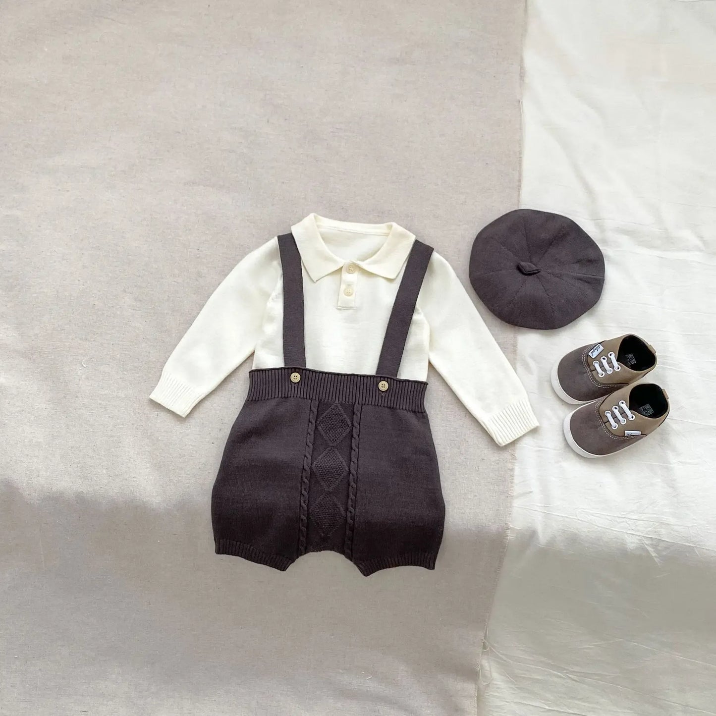 長袖セットアップ Black / 6M  66CM ベビーセットアップ 3点セット ニット長袖ポロシャツ+ニットサスペンダーショートパンツ+ベレー帽【mh0008555】