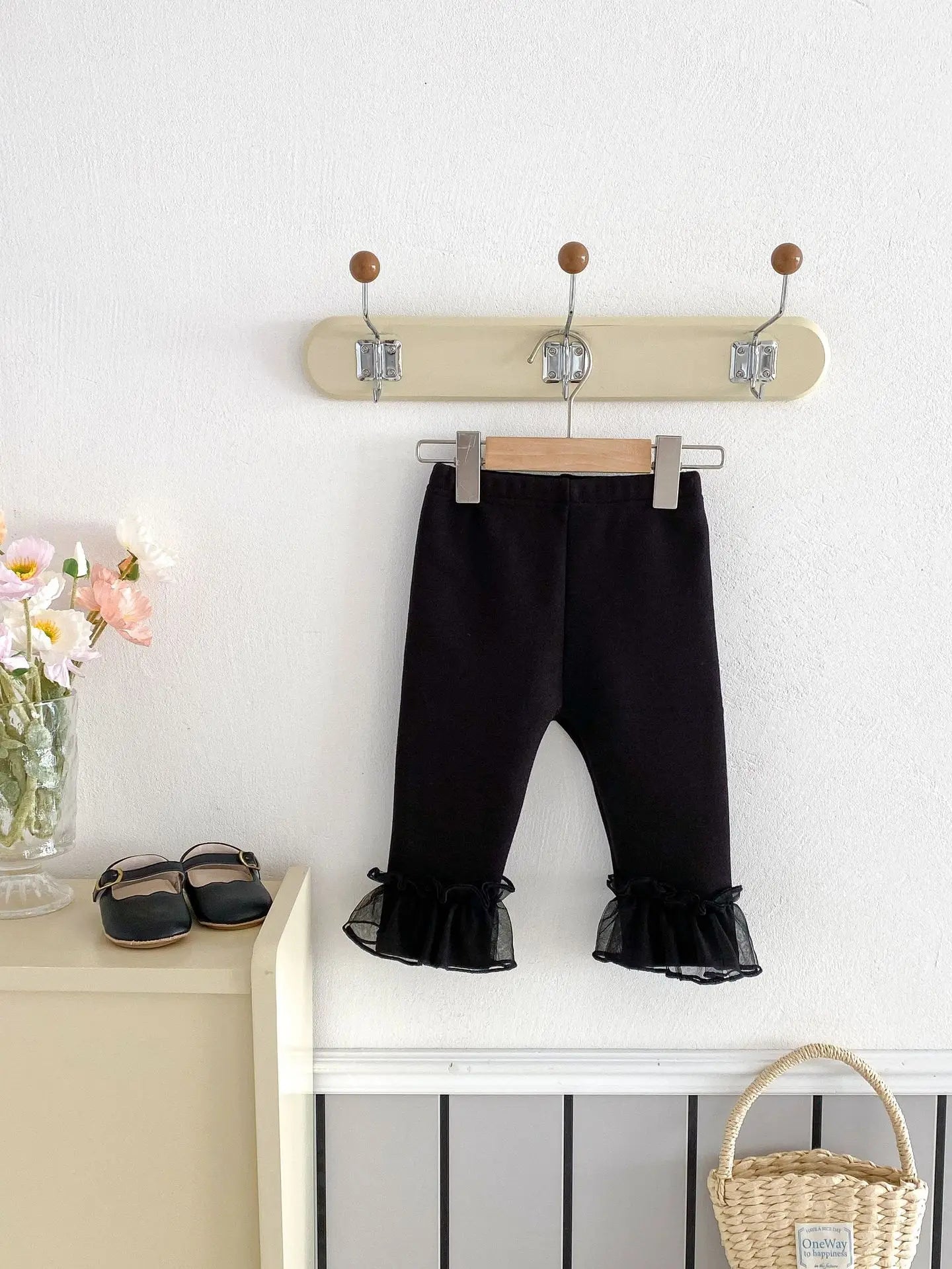 レギンスパンツ Black / 6M  66CM ベビーパンツ 裾フリルリボン裏フリースレギンスパンツ【mh0008204】