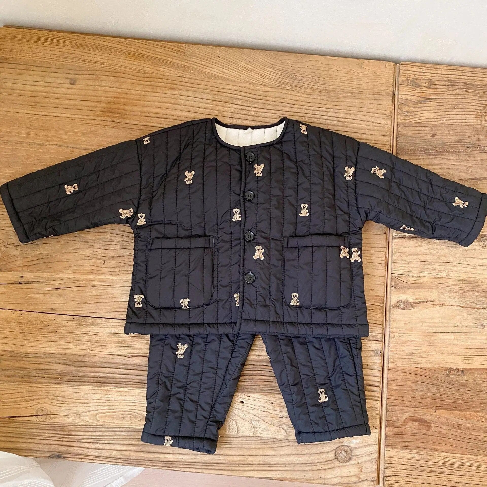 長袖パジャマ Black / 80cm キッズ くま ベア 刺繍 キルティング パジャマ セット