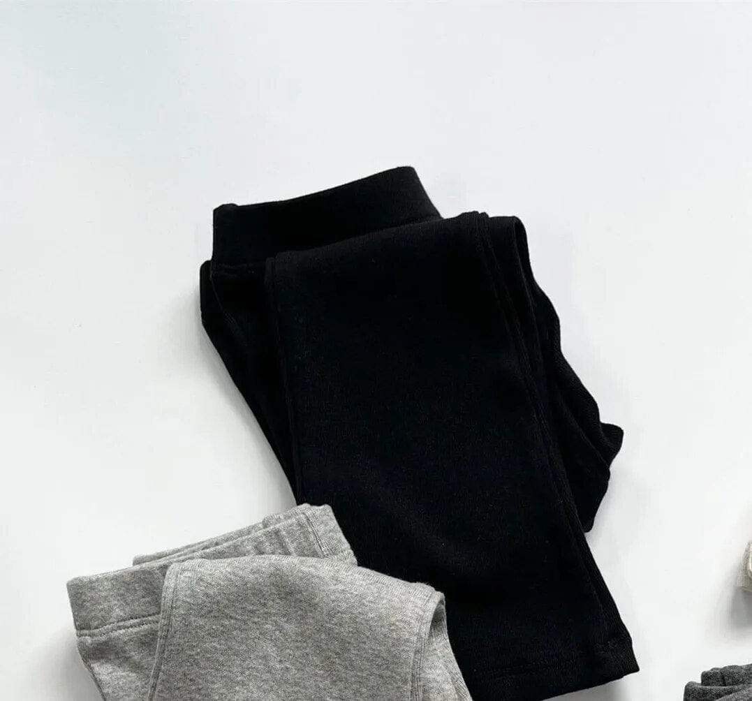 レギンスパンツ Black / 90cm キッズ フレアパンツ レギンスパンツ 無地 シンプル ベーシック グレー ダークグレー ブラック ベージュ 4カラー ガールズ 女の子 子供服