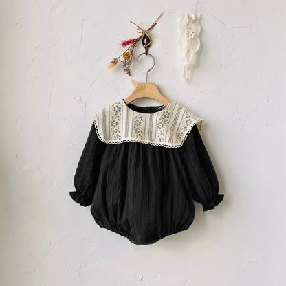 長袖ロンパース black romper / 66cm 0-6m / 取り寄せ（7〜21日） ベビーロンパース ワンピース 長袖 レースラペル お出かけ ピンク/ブラック/2カラー