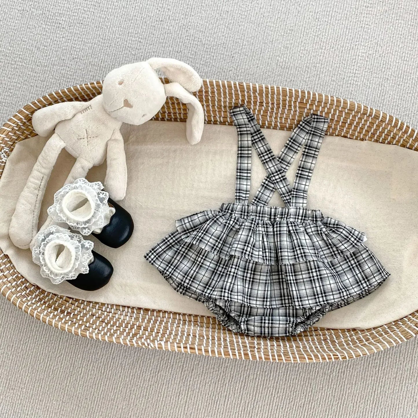 長袖セットアップ black strap pant / 66cm 0-6m ベビートップス/パンツ 丸襟長袖ブラウス/チェックサスペンダーフリルスカートブルマパンツ【mh0007056】