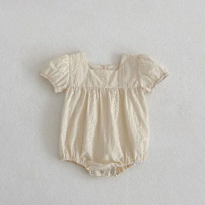 半袖ロンパース bodysuit / 66cm ☺︎ ベビーロンパース/キッズワンピース 半袖パフスリーブ レースフラワー花柄刺繍 リンクコーデ 姉妹 お揃いコーデ