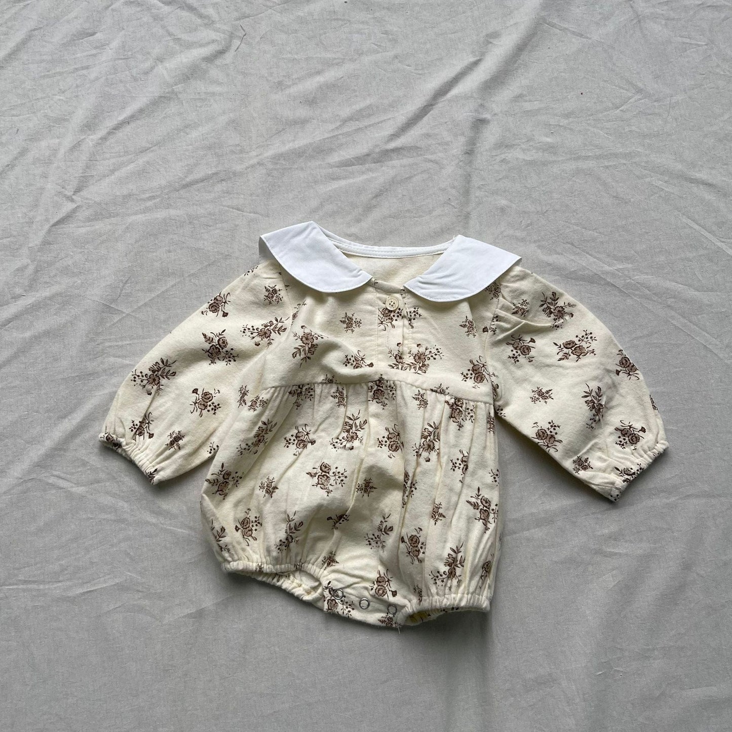 長袖ロンパース Brown / 66cm 長袖ロンパース 丸襟フラワープリントベビーボディスーツ【mh0009279】