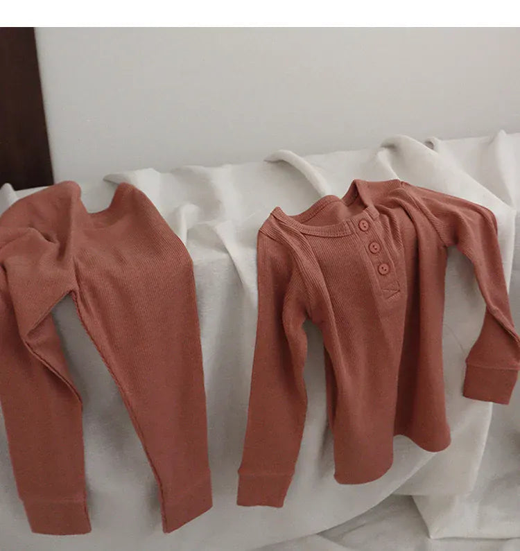 長袖パジャマ brown red / 12M  80cm キッズセットアップ 2点セット 長袖Tシャツ+ロングパンツ シンプルベーシック ルームウェア パジャマ