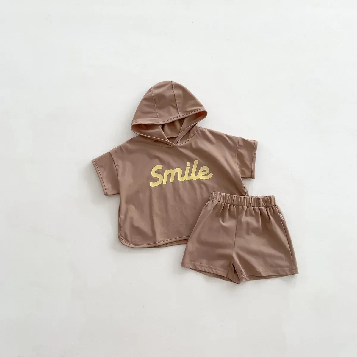 半袖セットアップ coffee / 80cm / 取り寄せ（3〜14日） ☺︎ キッズセットアップ 2点セット 半袖フーディTシャツ+ショートパンツ レターロゴプリント2カラー