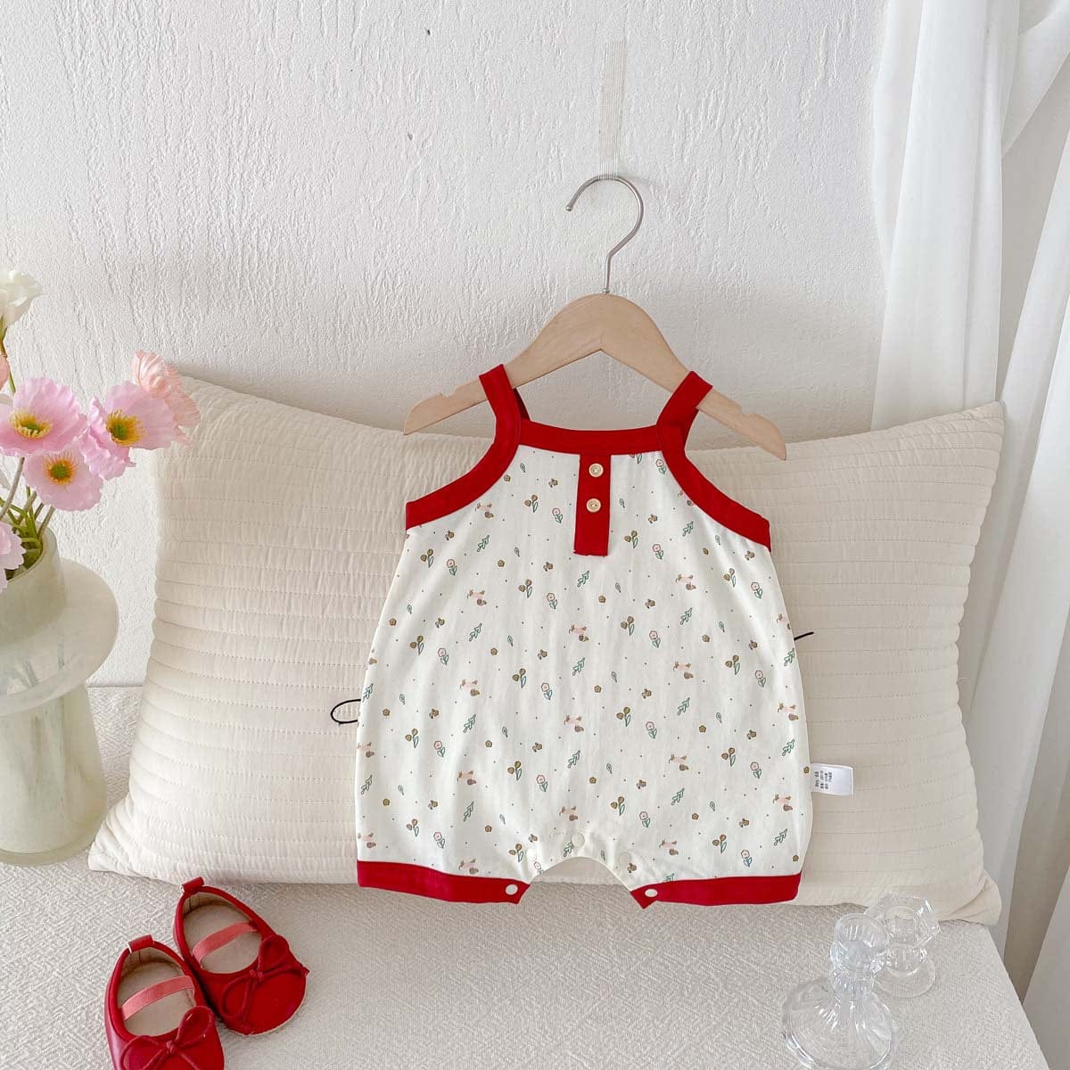 ノースリーブロンパース Cream / 66cm フラワープリントバイピングキャミソールジャンプスーツ【mh0009751】