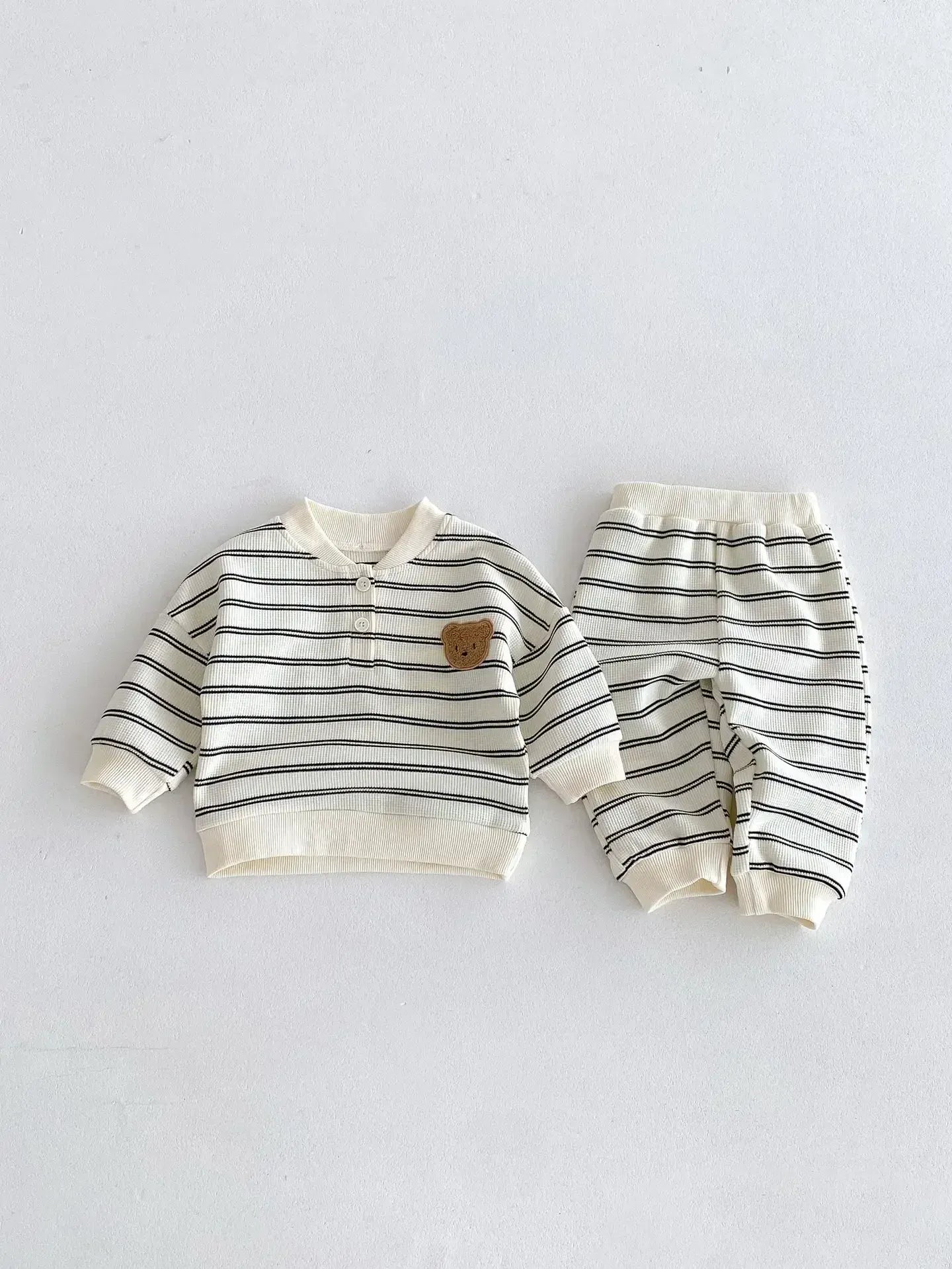 長袖セットアップ Dark Gray / 100cm 2-3y ベビーキッズセットアップ 2点セット ベアくまワッペンボーダー長袖Tシャツ+ロングパンツ 2カラー【mh0007143】