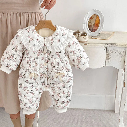 アウタージャンプスーツ Floral / 66cm ベビーアウタージャンプスーツ キルティングロンパース フラワープリント フリルカラー ガールズ 女の子 子供服