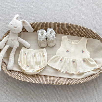 ノースリーブセットアップ floral / 66cm ☺︎ ベビーセットアップ 2点セット ノースリーブペプラムチュニックブラウス+ブルマパンツ チェック/フラワー花柄刺繍