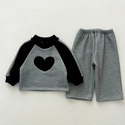 長袖セットアップ Gray / 66cm 6M ベビーキッズセットアップ 2点セット ハートラグランパッチワークフリース長袖スウェットシャツ+ロングスウェットパンツ【mh0008019】