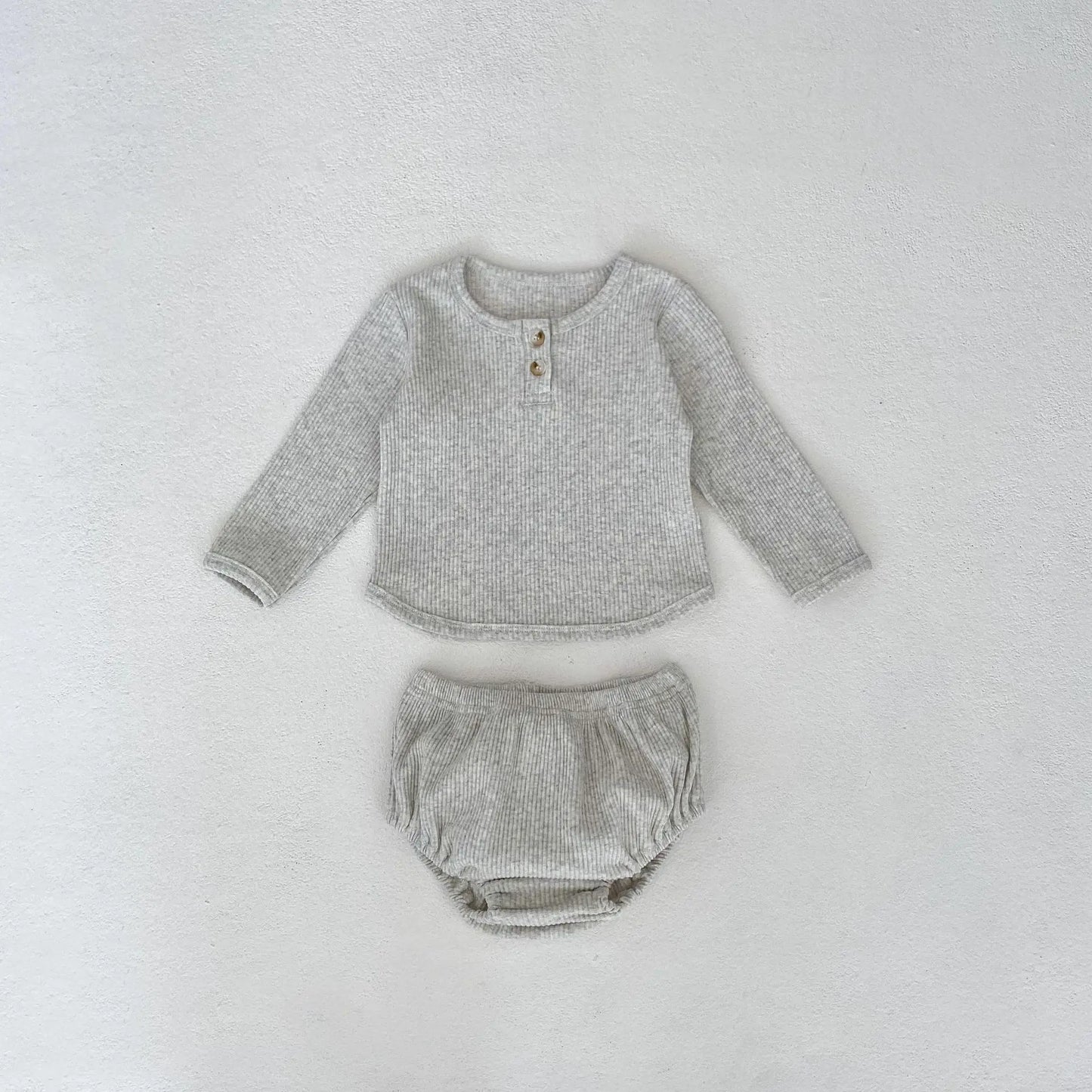 長袖セットアップ gray / 6M (66cm) ベビーセットアップ 2点セット 長袖リブヘンリーネックTシャツ ブルマパンツ シンプルベーシック ダークピンク グレー 2カラー