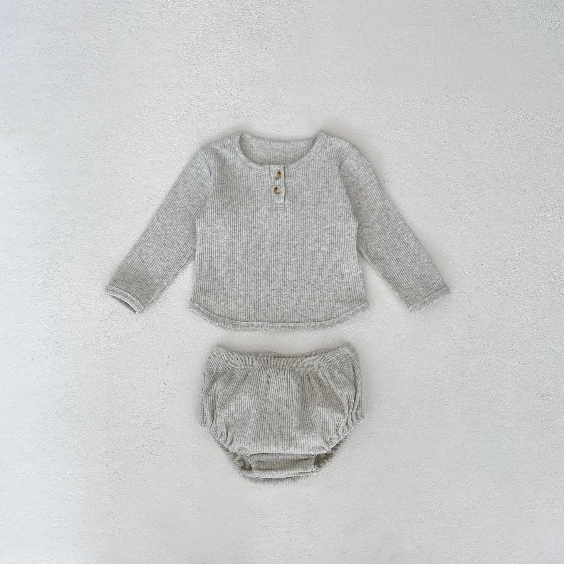長袖セットアップ gray / 6M (66cm) ベビーセットアップ 2点セット 長袖リブヘンリーネックTシャツ ブルマパンツ シンプルベーシック ダークピンク グレー 2カラー