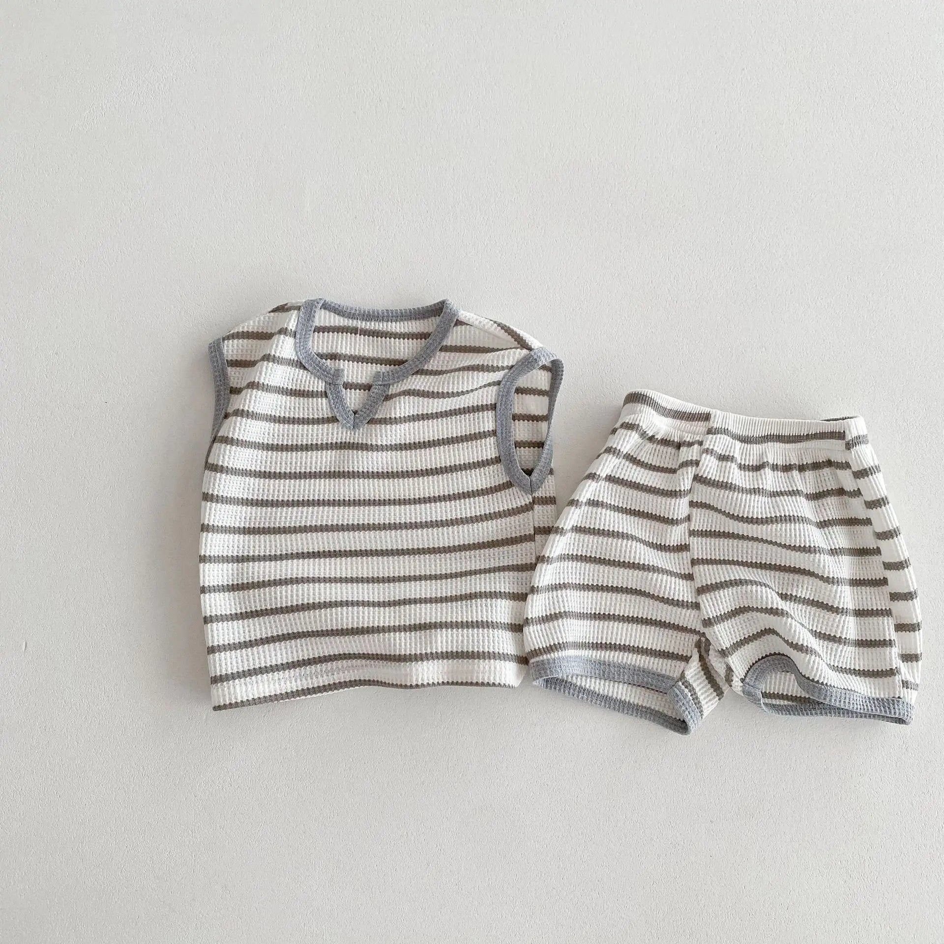 ノースリーブセットアップ Gray / 80cm 9-12m ☺︎ キッズセットアップ 2点セット ノースリーブTシャツ+ショートパンツ レトロボーダー 2カラー