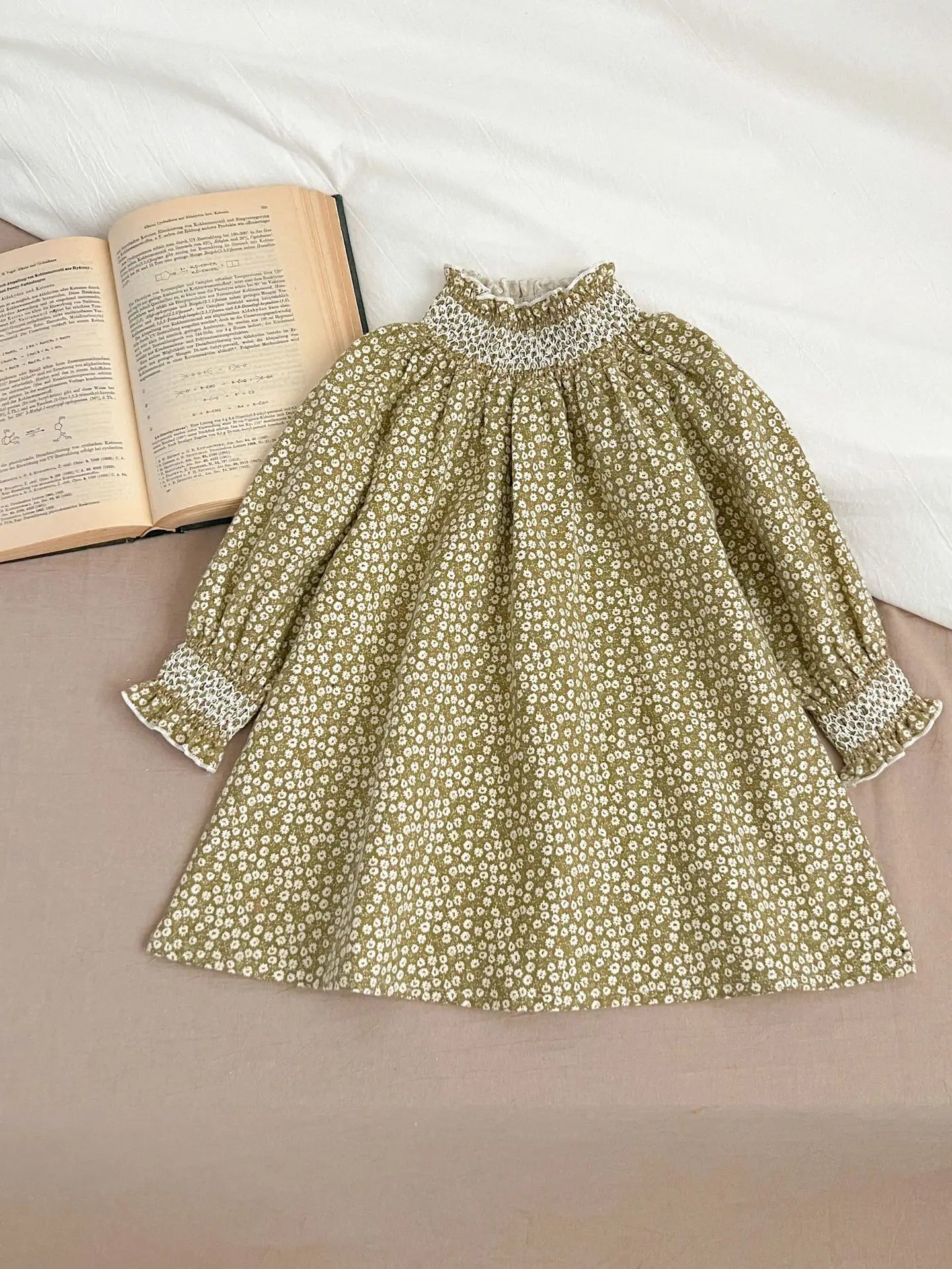 長袖ロンパース green dress / 66cm 0-6m ベビーロンパース/キッズワンピース スタンドフリルカラー 花柄フラワープリント お出かけ リンクコーデ 姉妹お揃いコーデ 2カラー
