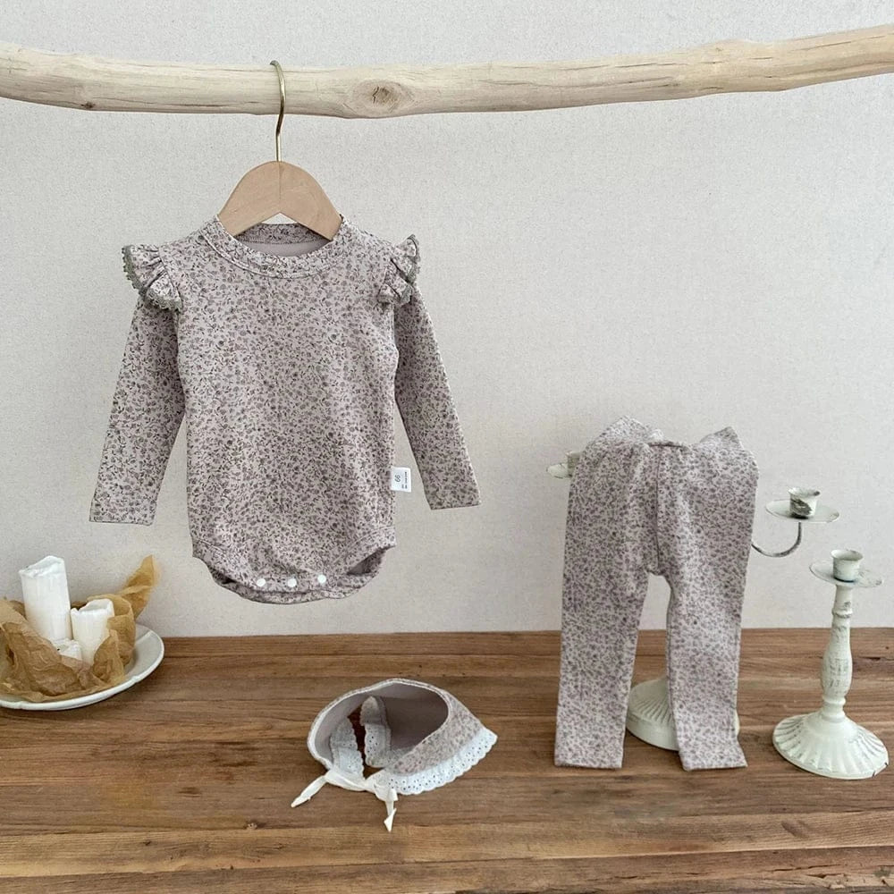 ロンパースセットアップ Khaki / 3-6M 66cm ベビーセットアップ 3点セット 長袖ロンパース+パンツ+ボンネット帽子 フラワー花柄プリント 2カラー【mh0006570】